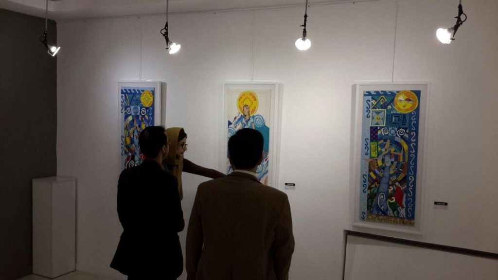 بازدید مدیر کل صدا و سیما مرکز یزد از نمایشگاه آثار سارا رضایی 
